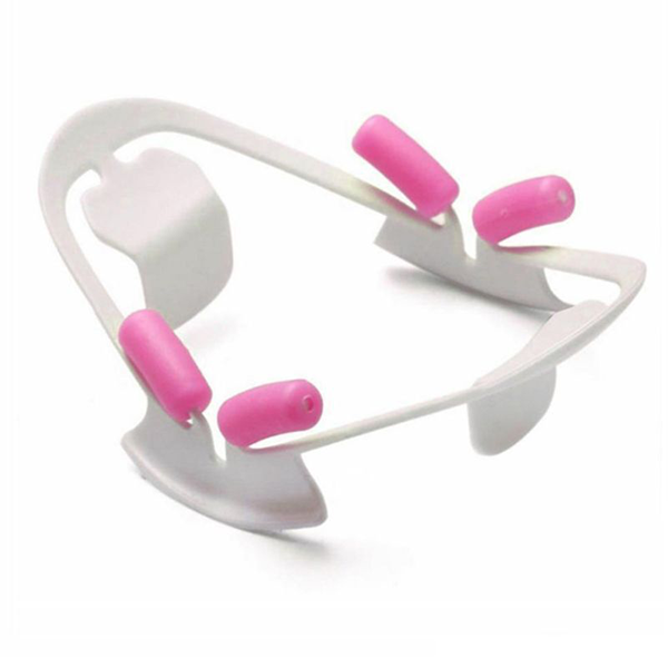 3D Cheek Retractor - each image 1